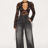 Camisa Top Winnie Lace Cut Out - Negro