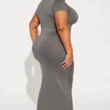 Vestido Midi Fruncido Dani - Gris
