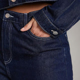 1727707672dc6a9cc5a3bb035e0e264effc51e5bd0_thumbnail_900x.webp