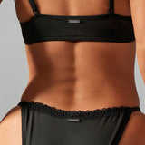 17453063410de64a6d630724a9f643cc3294945791_thumbnail_900x.webp