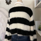 1754236290813bea3ed593bccd3c1dad3fcea91402_square_thumbnail_900x.webp