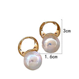 Pendientes de tachuela con perla artificial