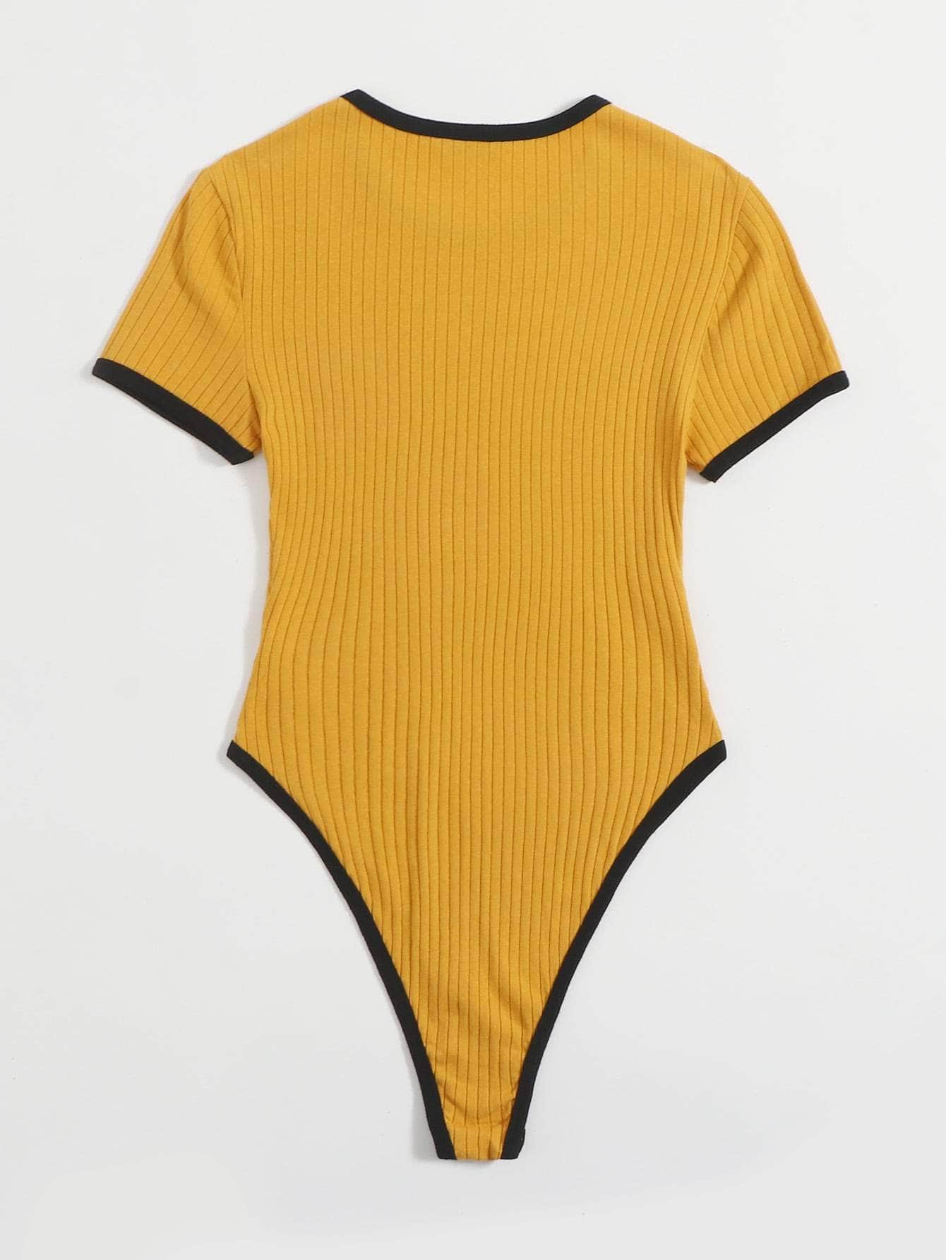Amarillo / S Body ringer tejido de canalé con bordado de letra