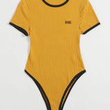 Amarillo / L Body ringer tejido de canalé con bordado de letra