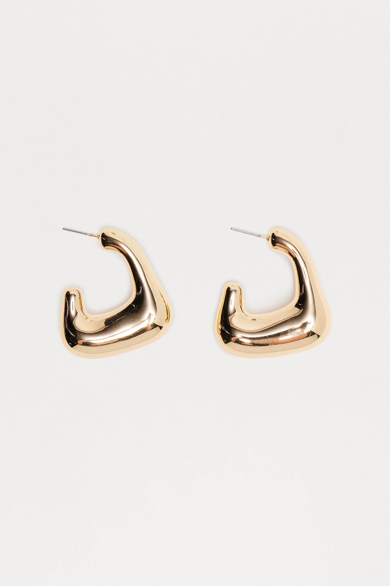 https://cdn.shopify.com/s/files/1/0293/9277/files/02-12-25_S10_24_KCE250945_Gold_CXB_10-14-28_7042_PXF.jpg?v=1739572376