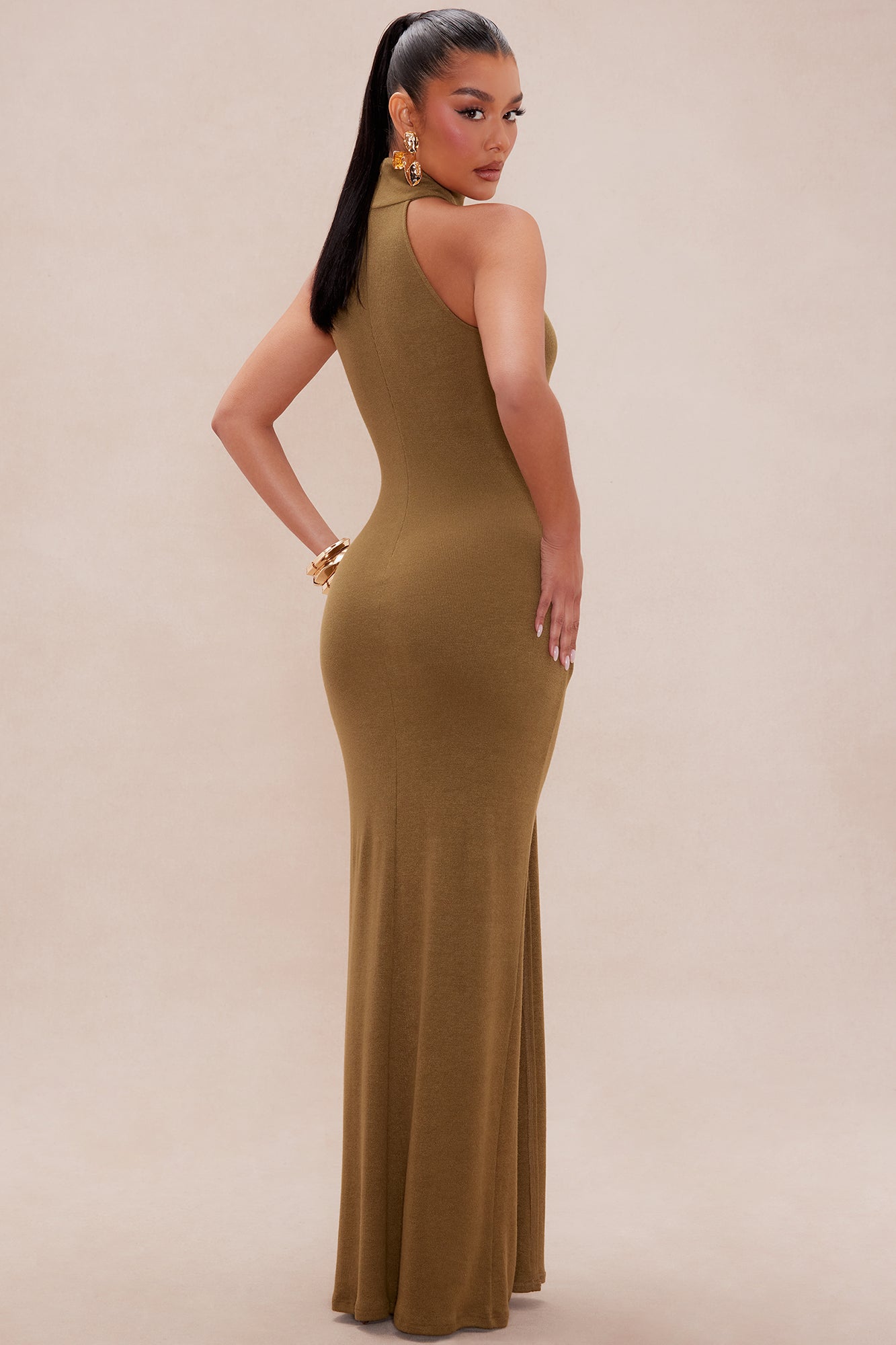 https://cdn.shopify.com/s/files/1/0293/9277/files/03-03-25_S5_49_BD12274_Olive_RK_DO_15-15-38_11879_PXF.jpg?v=1741285487