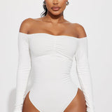 Pantiblusa Kelly Off Shoulder - Hueso