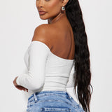 Pantiblusa Kelly Off Shoulder - Hueso