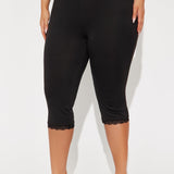 Mallas Valentina Solid Lace Trim Capri - Negro
