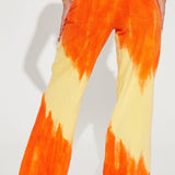 Translation:
Jeans sin estiramiento de cintura cortada Sunset Dreams - Naranja/Combinación