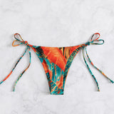 Swim Vcay Bottom de bikini al azar con estampado tropical con cordon lateral