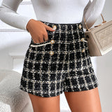 Frenchy Shorts tweed con patron de cuadros con boton falso