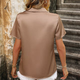 Camisa unicolor con boton delantero de Satin