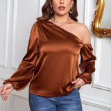 Prive Blusa de cuello asimetrico de manga farol de saten