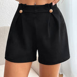 Prive Shorts unicolor con diseno de boton