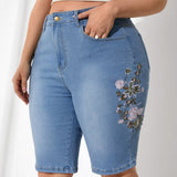 EMERY ROSE Shorts en mezclilla con bordado floral