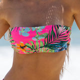 Swim Vcay Top bikini bandeau con estampado tropical