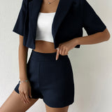 Prive de cuello con solapa Cazadora crop & Shorts