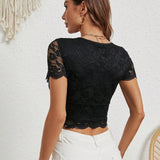 Frenchy Top ribete en abanico crop con encaje