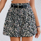 Frenchy Shorts con estampado floral con cinturon fruncido