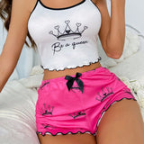 Conjunto de pijama shorts con top de tirantes con estampado de letra unido en contraste ribete en forma de lechuga