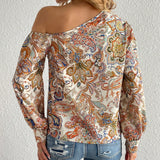 Blusa con estampado de paisley de cuello asimetrico de manga farol