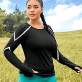 Sport Lifespree Talla grande Camiseta deportiva panel en contraste con agujeros para pulgares