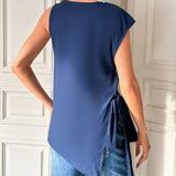 Blusa escote drapeado con nudo lateral bajo asimetrico