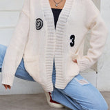 EZwear Cardigan plumero con hombros caidos y dos bolsillos con bordado de letras