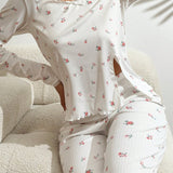 Conjunto de pijama con estampado floral ribete con encaje