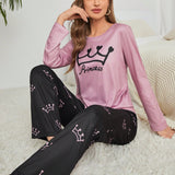 Conjunto de pijama con estampado de corona y letra