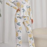 Conjunto de pijama pantalones con camiConjuntoa con estampado de limon