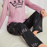 Conjunto de pijama con estampado de corona y letra