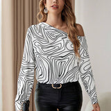 Blusa Con Cuello Asimetrico Y Estampado Completo