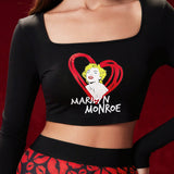 Marilyn Monroe X  Conjunto corto de camiseta con monograma de labios de celebridad y pantalones con campana