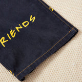 FRIENDS X  Jeans de pierna recta con estampado de letra