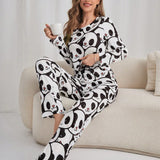 Conjunto de pijama pantalones con camiConjuntoa con estampado de panda