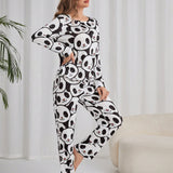 Conjunto de pijama pantalones con camiConjuntoa con estampado de panda