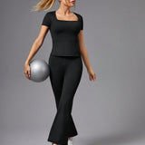 Daily&Casual Conjunto Deportivo Para Mujeres Con Camiseta De Cuello Cuadrado Y Manga Corta Y Pantalones Acampanados