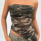 EZwear Top Sin Tirantes Con Estampado De Camuflaje Asimetrico Con Dobladillo Irregular