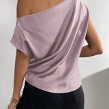 Blusa unicolor de cuello asimetrico de manga murcielago de Satin