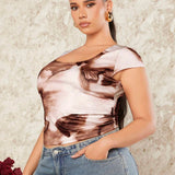BAE Plus Size Women's Mesh Abstract Wasteland Style Brown Pleated Square Neck Short Sleeve Regular Fit T-Shirt