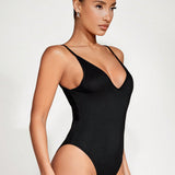 BASICS Body slip ajustado unicolor de cuello V