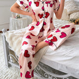 Umamao Estudio Conjunto de pijama de Satin de manga corta para mujer con parte superior de botones delanteros y pantalones cortos con estampado de corazones de Girlcore