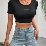 Crop Top Ajustado Con Impresion De Letra