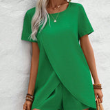 LUNE Conjunto De 2 Piezas De Top Envoltura Y Shorts De Color Verde Para Mujer