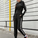 Street Sport Conjunto Deportivo De Running Para Mujeres Con Orificios Para Los Dedos Y Detalles De Contraste En Los Lados