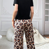 Conjunto De Pijama De Manga Corta Con Impresion De Leopardo Y Color Cafe Y Pantalon A Juego Para Mujeres