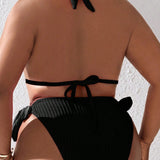 Swim Curve Conjunto de bikini de talla grande para playa de verano, unicolor, sujetador de cuello halter y fondo de bikini con tela texturizada.