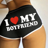 Shorts con eslogan grafico 'Amo a mi novio' para el Dia de San Valentin, con ribete contrastante